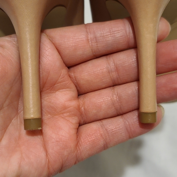Enzo Angolini Call me Nude Pointy Toe Pump Heels Size 9.5 - Picture 10 of 12